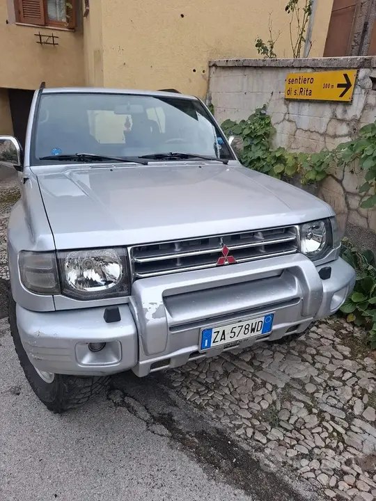 Mitsubishi Pajero 1998 photo 3