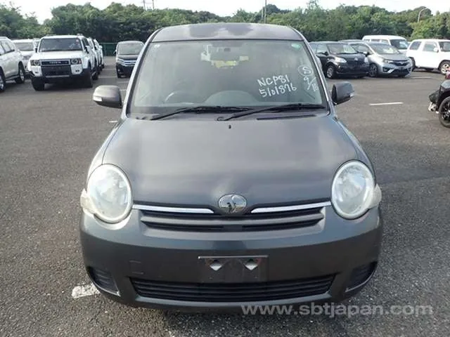 Toyota Sienta X 2009 photo 5