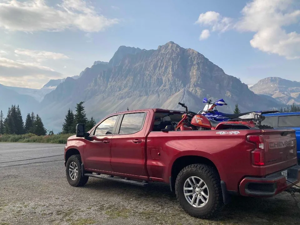 Chevrolet Silverado 1500 2021 photo 2