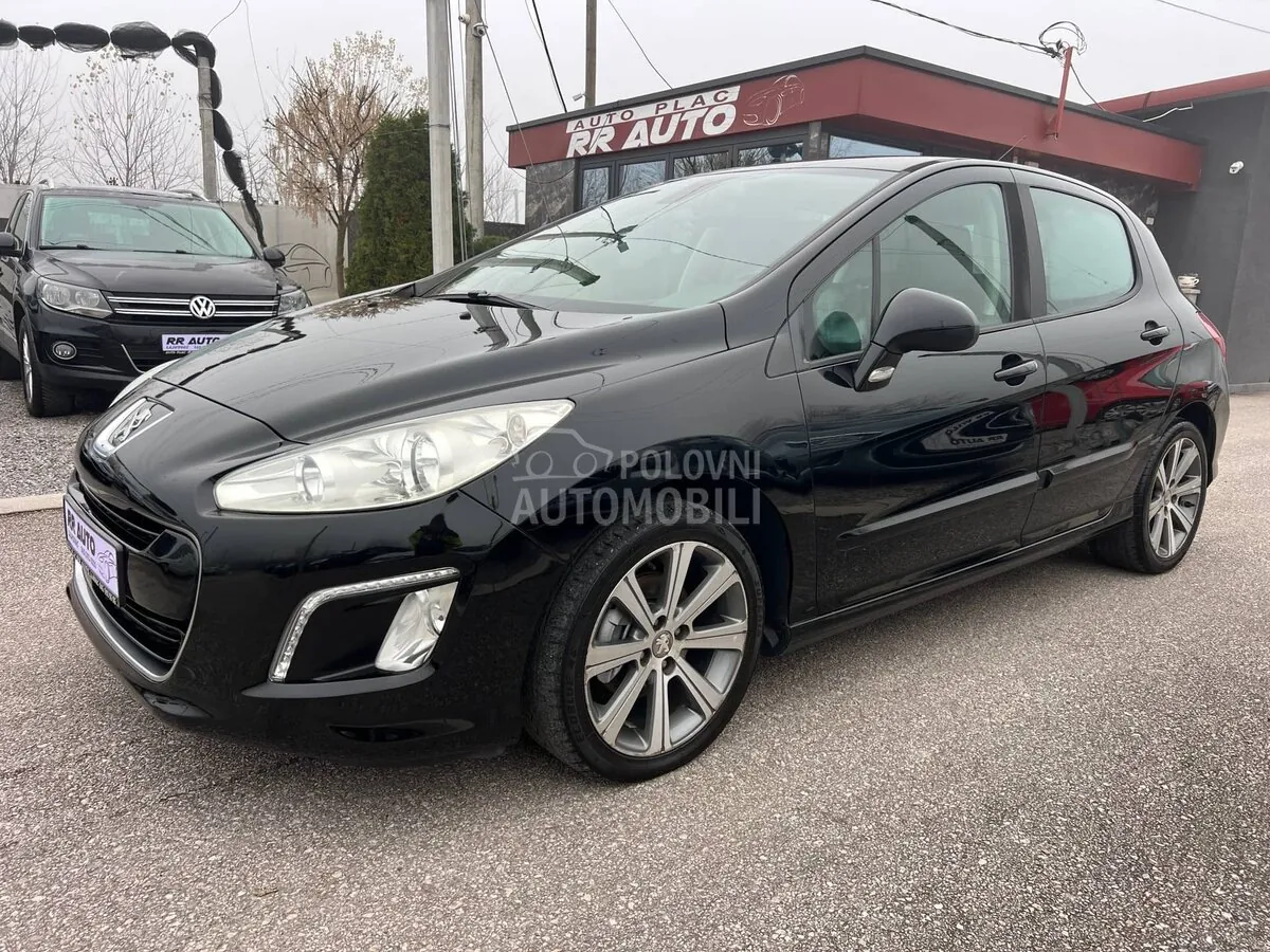 Peugeot 308 2011 photo 3
