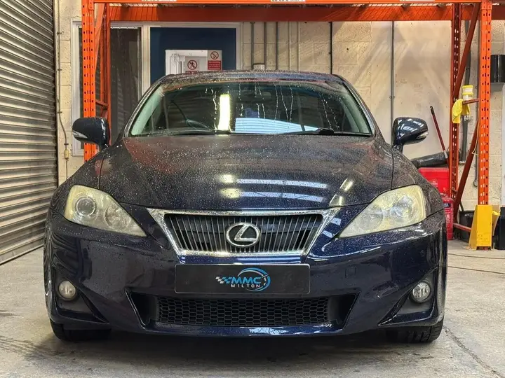 Lexus Is 2011 photo 3