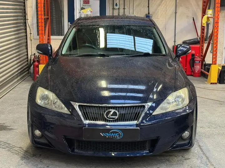 Lexus Is 2011 photo 4