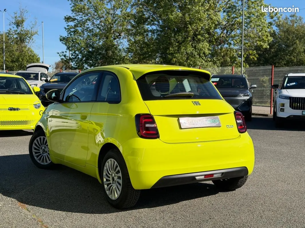 Fiat 500 2024 photo 2