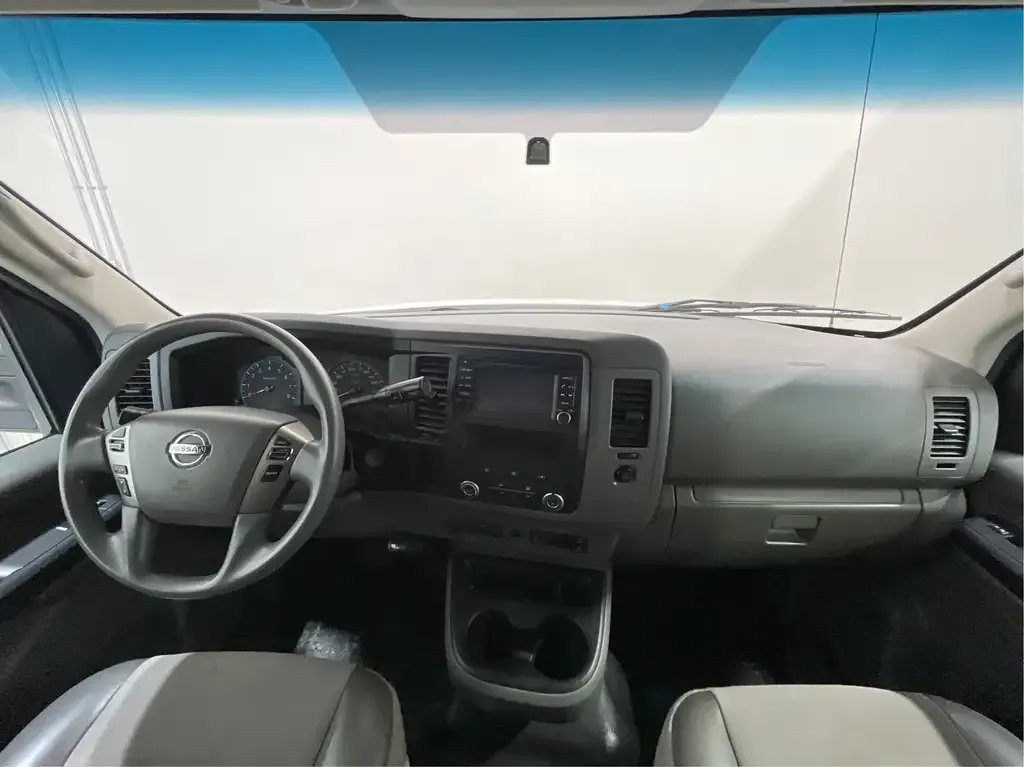 Nissan Nv Cargo 2018 photo 5