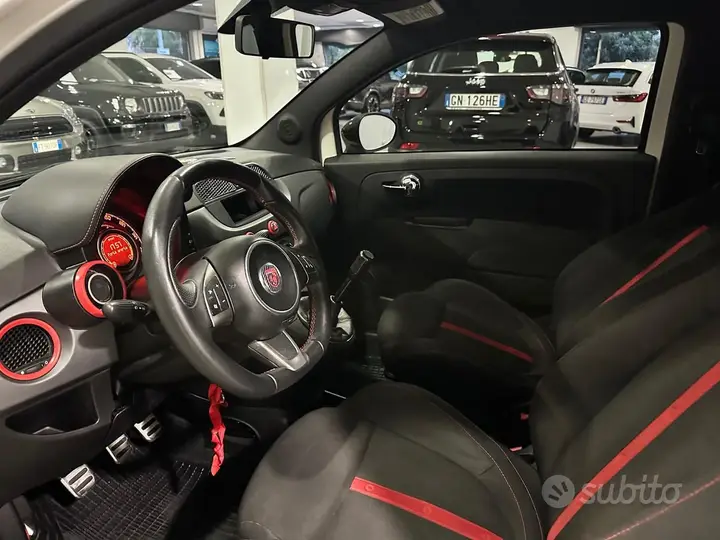 Abarth 500 2012 photo 4