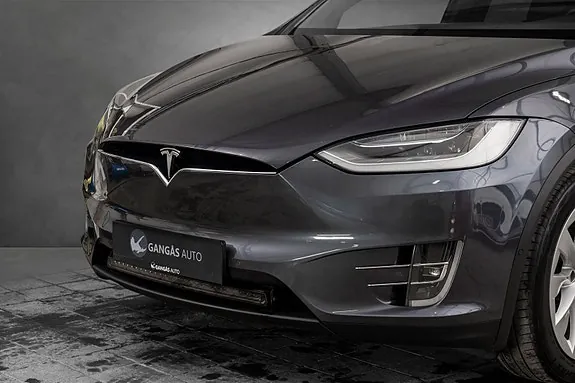 Tesla Model X 2019 photo 2