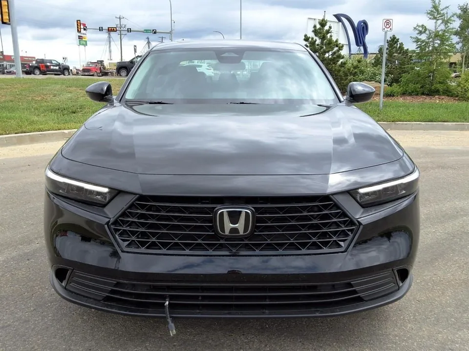 Honda Accord 2025 photo 2