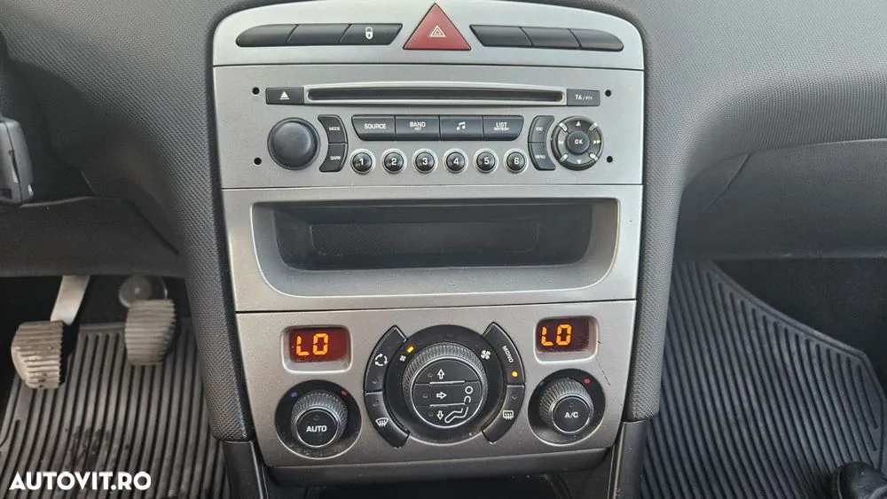 Peugeot 308 2010 photo 5