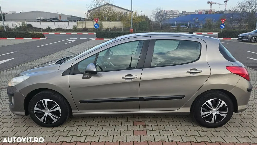 Peugeot 308 2010 photo 3