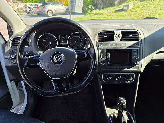 Volkswagen Polo 2016 photo 5