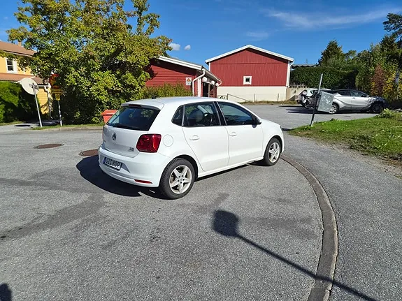 Volkswagen Polo 2016 photo 2