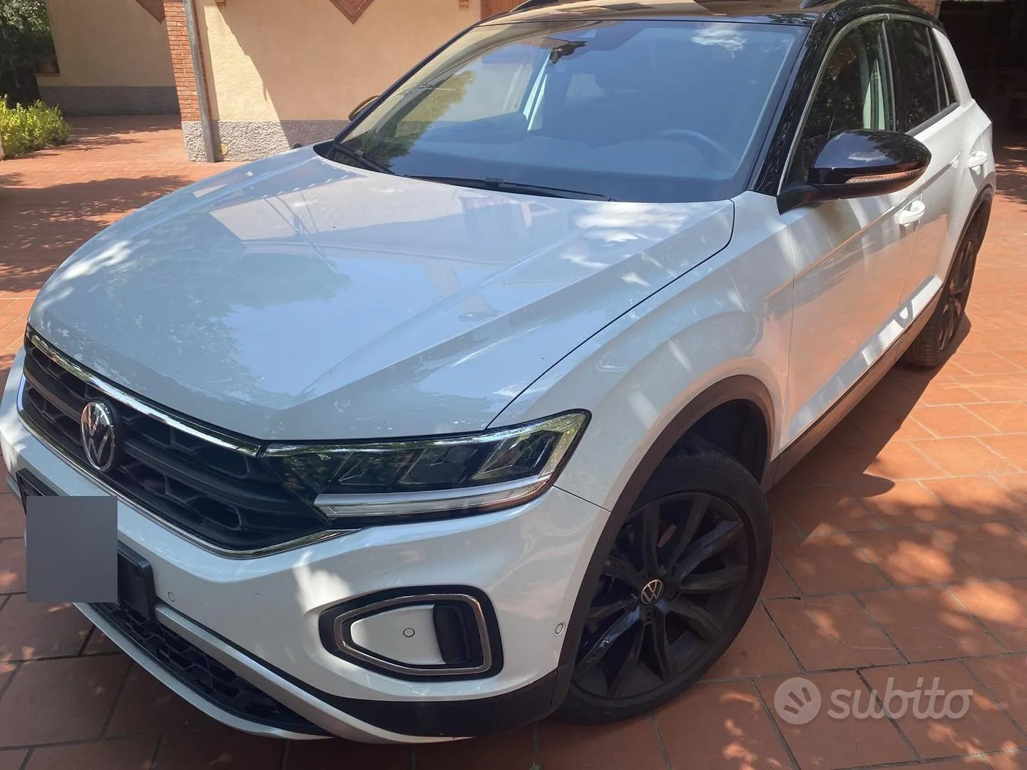 Volkswagen T-Roc 2023 photo 2