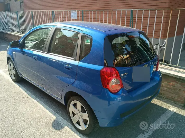 Chevrolet Aveo 2009 photo 2