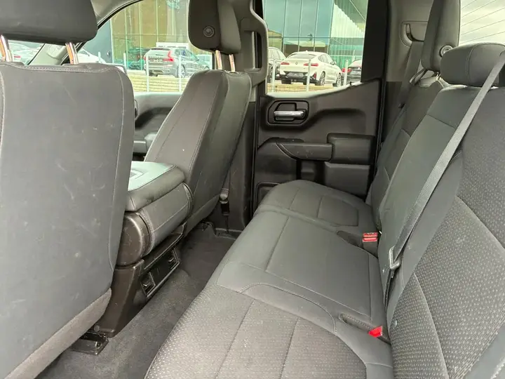 Chevrolet Silverado 1500 2019 photo 2
