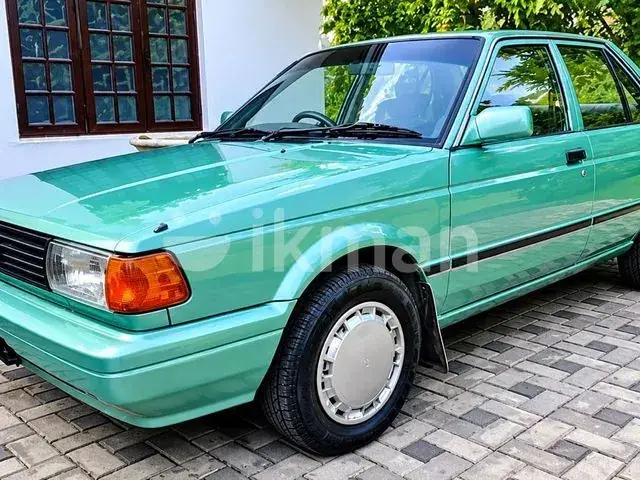 Nissan Sunny 1989 photo 2