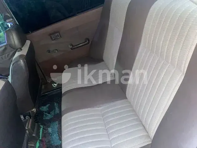 Nissan Sunny 1989 photo 4
