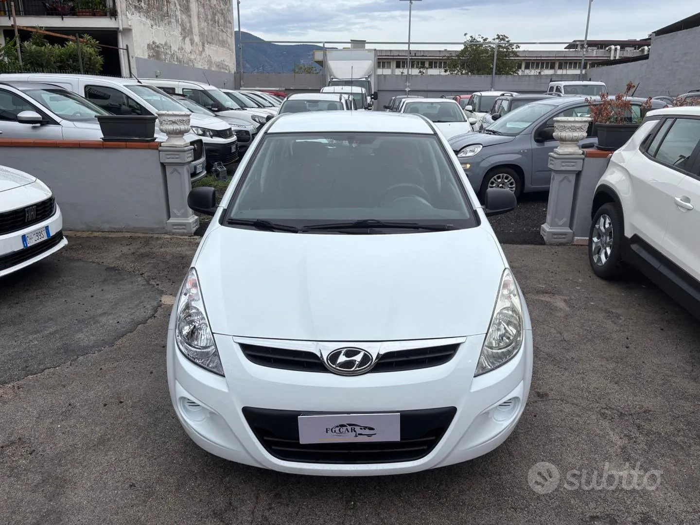 Hyundai I20 2012 photo 2
