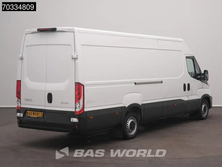 Iveco Daily 2024 photo 2
