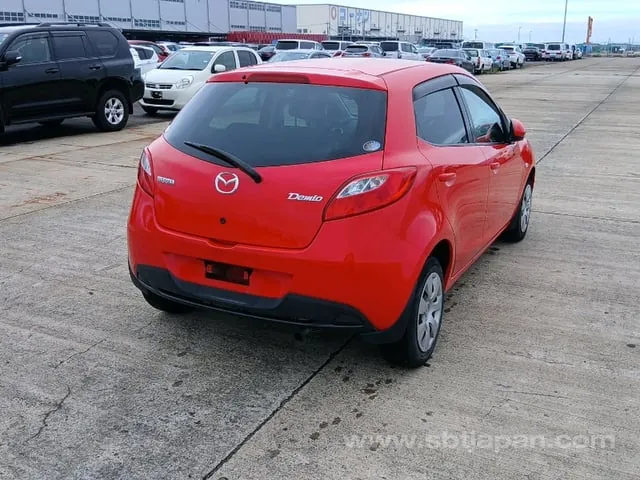 Mazda Demio 2009 photo 4