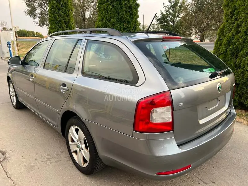 Skoda Octavia 2012 photo 5