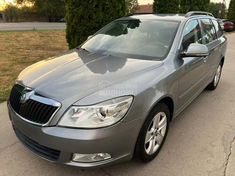 Skoda Octavia 2012 photo 2