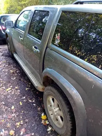 Isuzu D-Max 2009 photo 2