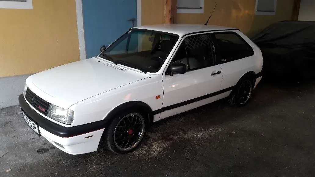 Volkswagen Polo 1992 photo 3