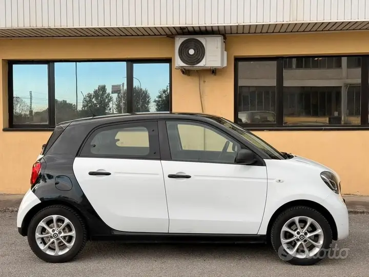 Smart Forfour 2015 photo 4