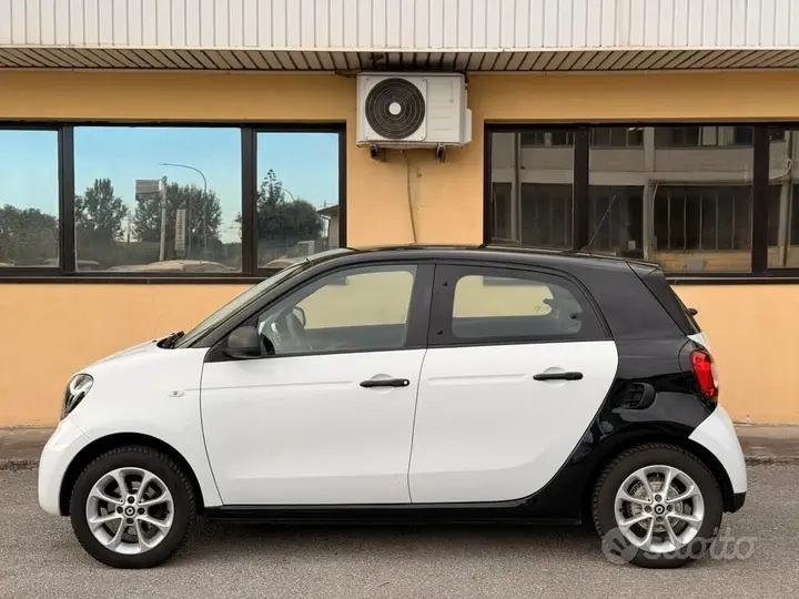 Smart Forfour 2015 photo 5