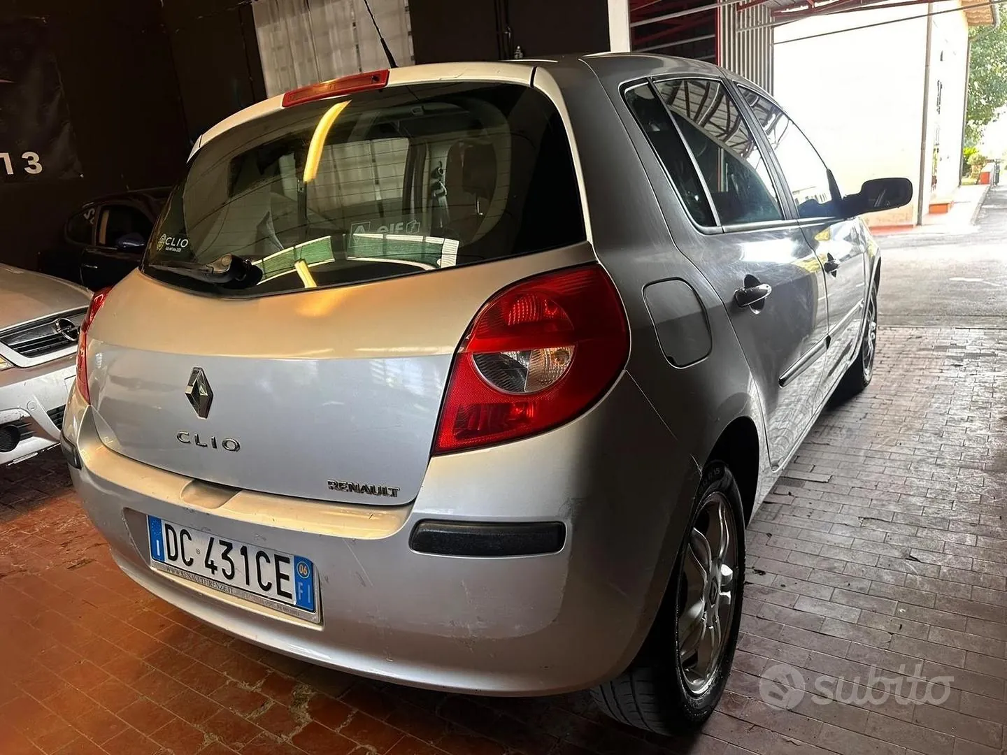 Renault Clio 2006 photo 4