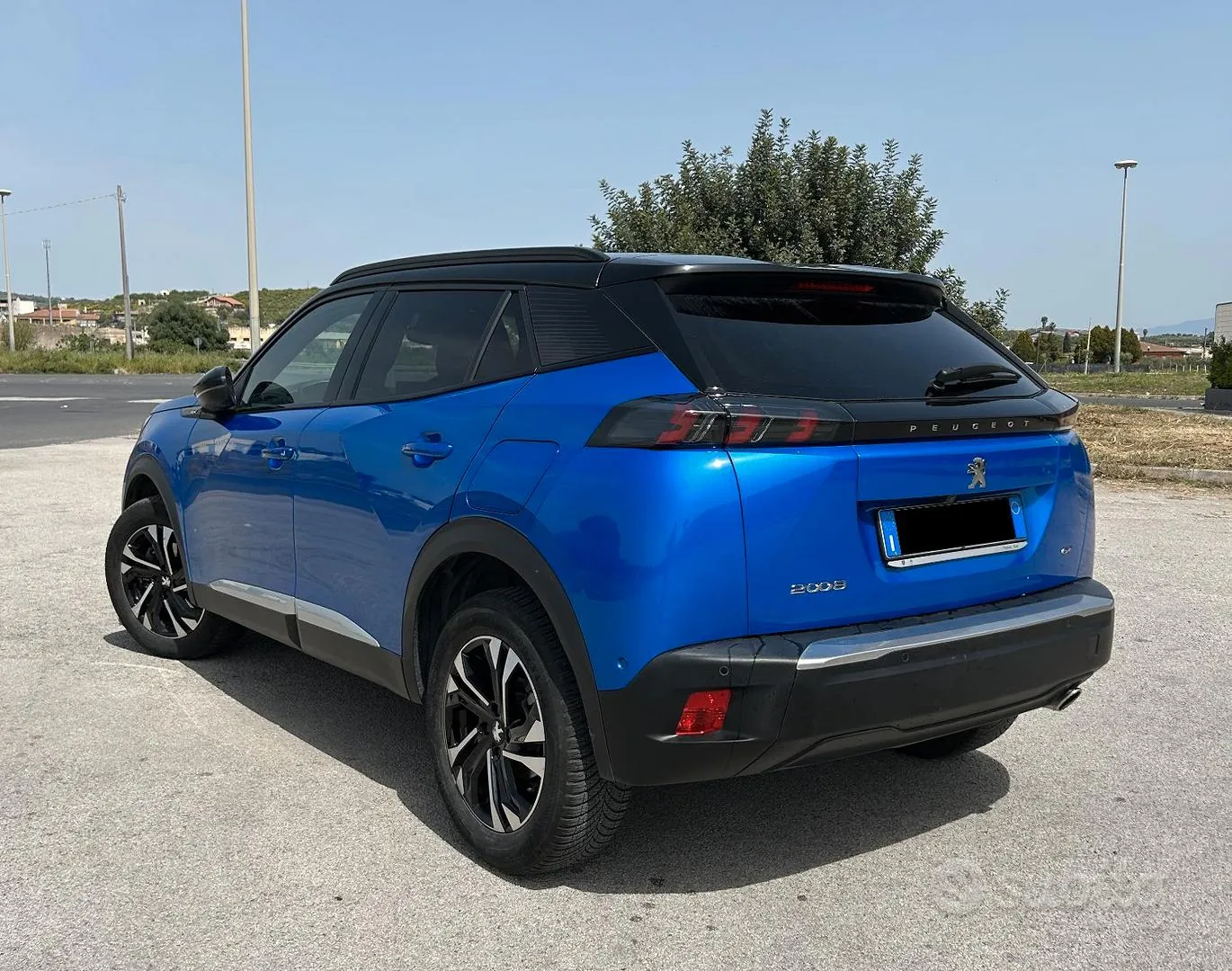 Peugeot 2008 2023 photo 2