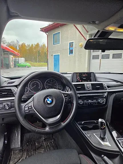 BMW 320D 2017 photo 4
