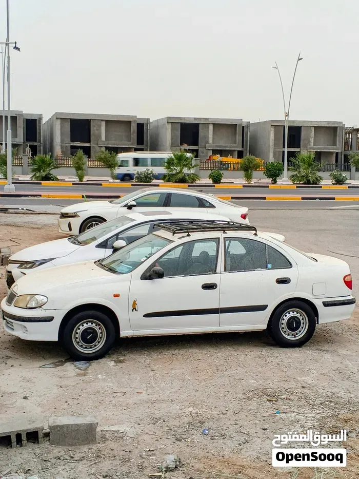 Nissan Sunny 2003 photo 2