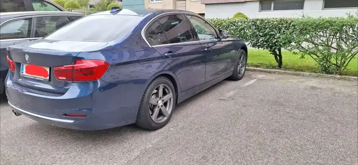 BMW 3 Series 2018 photo 3