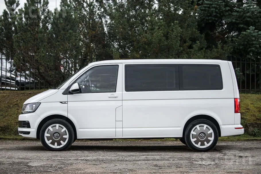 Volkswagen Multivan 2016 photo 2