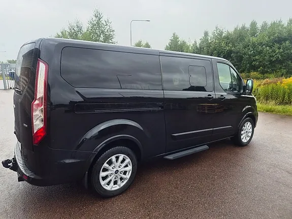 Ford Tourneo Custom 2019 photo 2