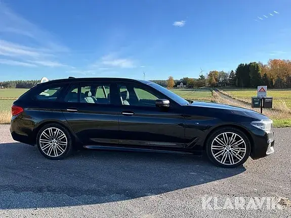 BMW 530I 2018 photo 2