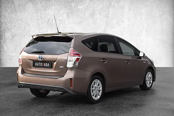 Toyota Prius 2015 photo 4