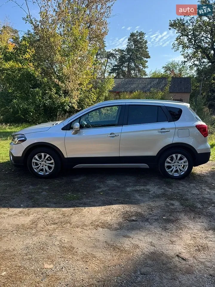 Suzuki Sx4 2019 photo 5