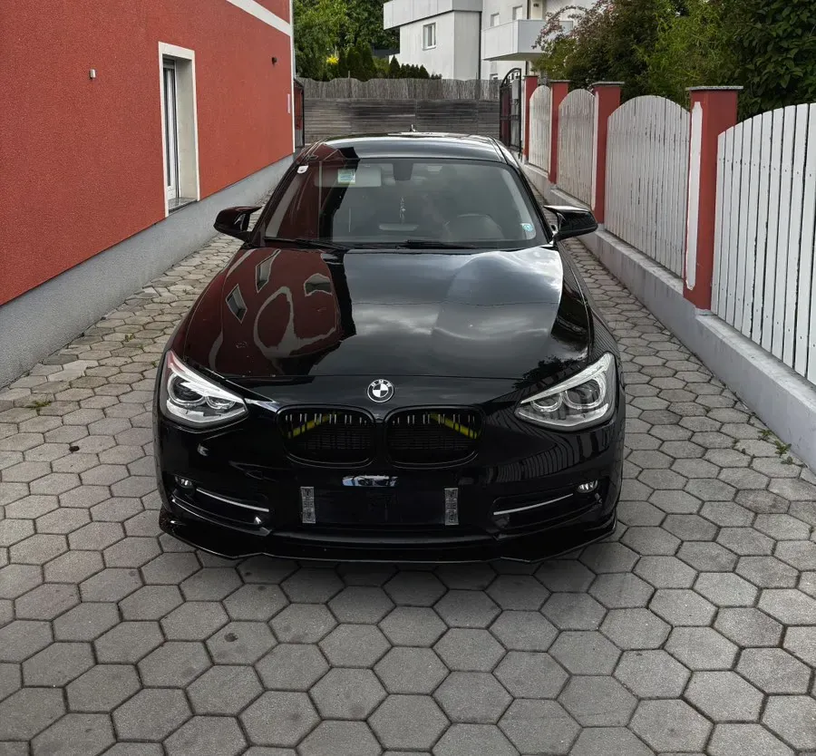 BMW 1 Series 2012 photo 2