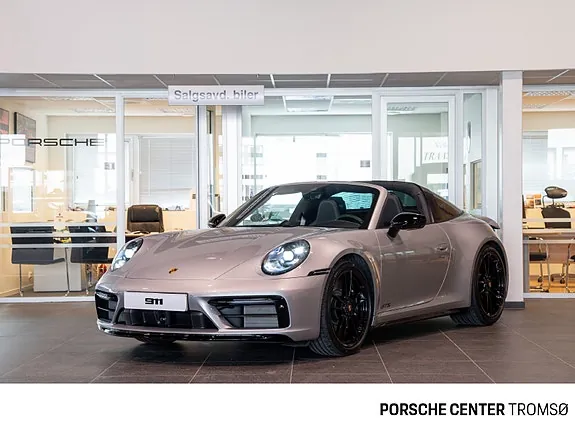 Porsche 911 Targa 4 Gts 2024 photo 2