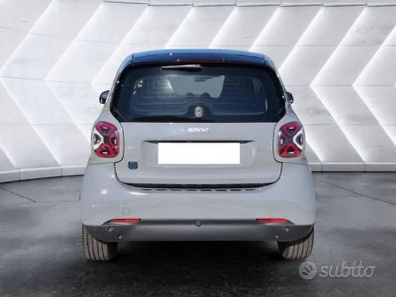 Smart Fortwo 2023 photo 3