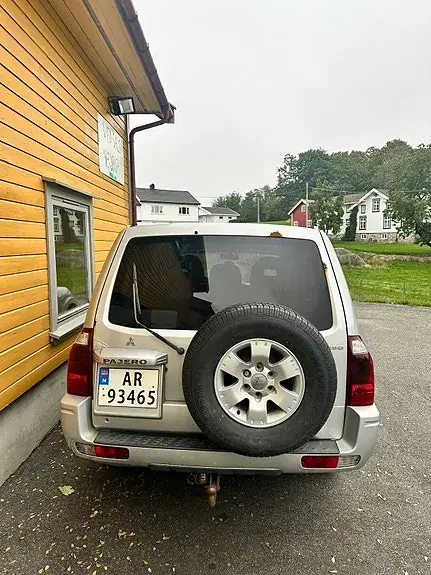 Mitsubishi Pajero 2003 photo 3