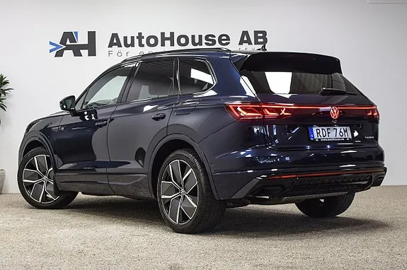 Volkswagen Touareg 2024 photo 2