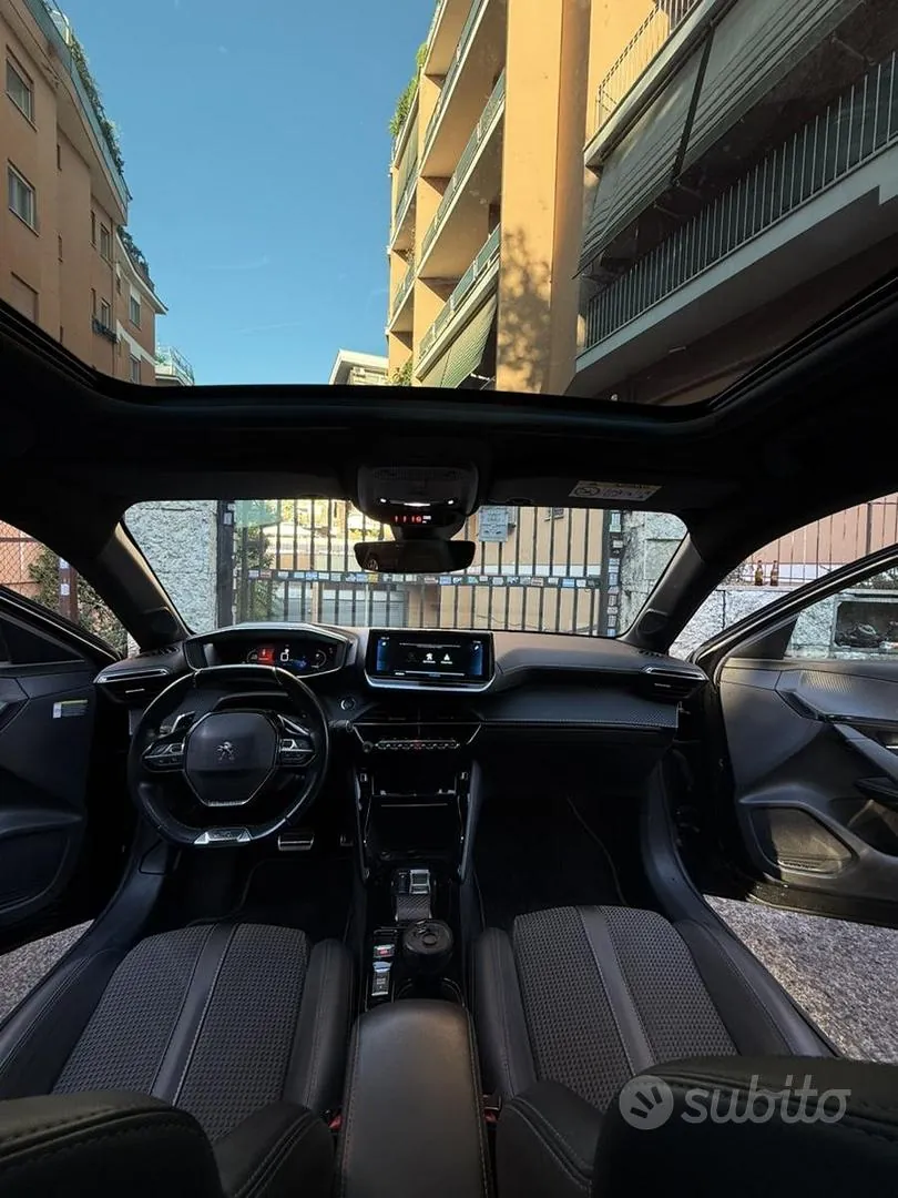 Peugeot 208 2022 photo 3