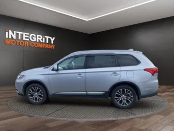Mitsubishi Outlander 2017 photo 4