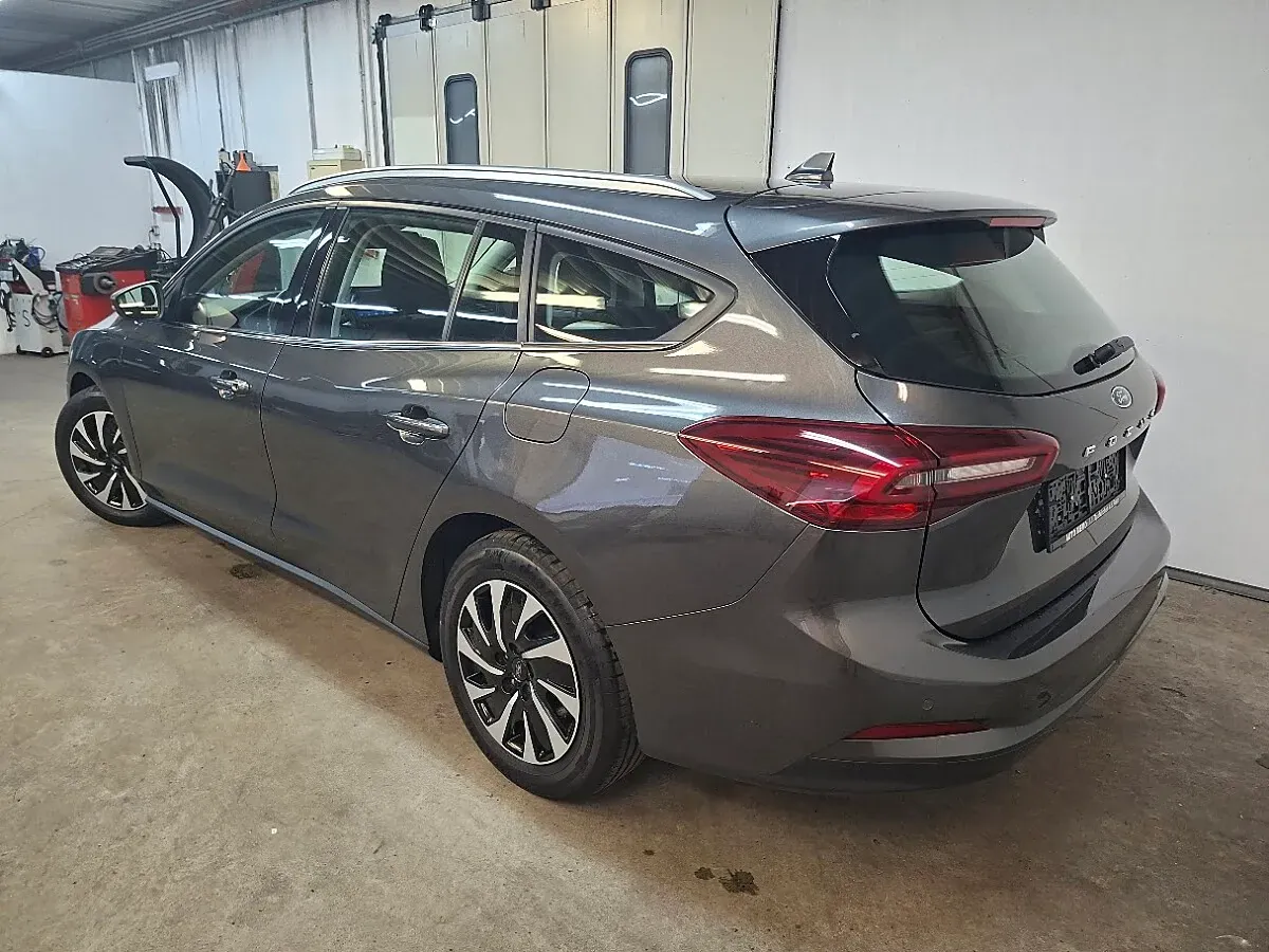 Ford Focus 2022 photo 3