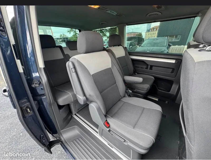 Volkswagen Multivan 2014 photo 2