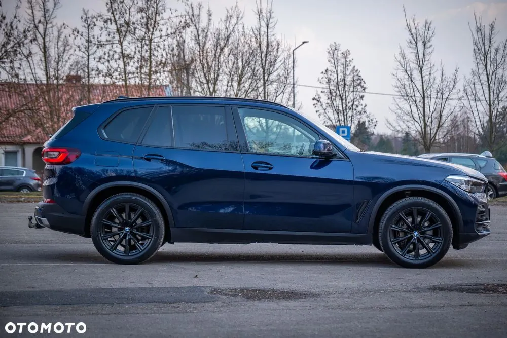 BMW X5 2021 photo 2