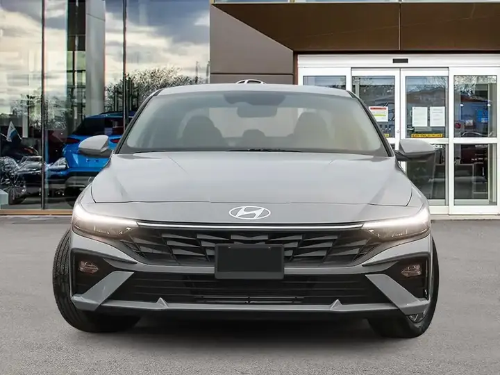 Hyundai Elantra 2026 photo 2